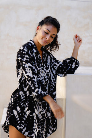 Dove Tunic - Black Batik