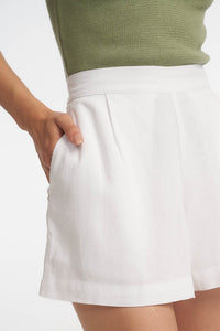 Kinsley Shorts / White